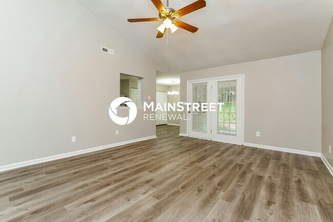 Foto del edificio - 3 Bedroom Pet-Friendly Home in Raleigh, NC with Main Street Renewal