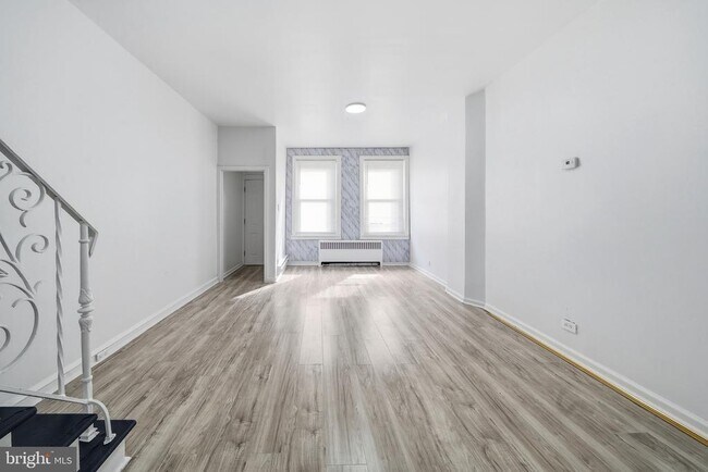 Foto del edificio - 2062 E Stella St