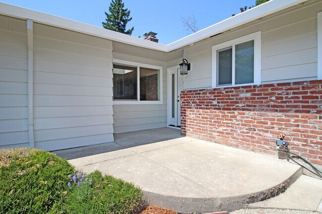 Foto del edificio - 14155 SW Red Haven Dr