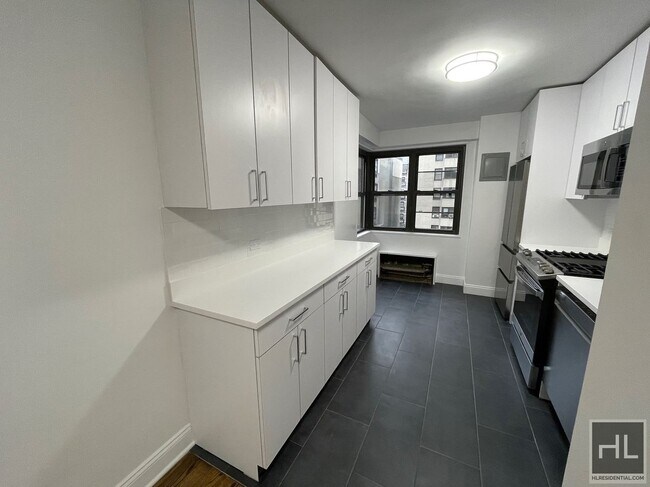 Foto del edificio - East 89th STREET