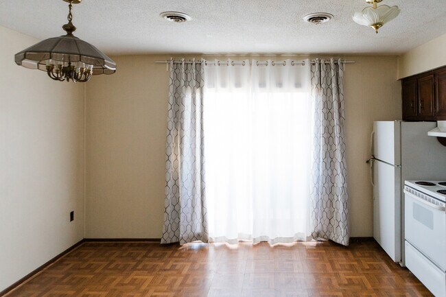 Foto del edificio - 1805 King College Rd