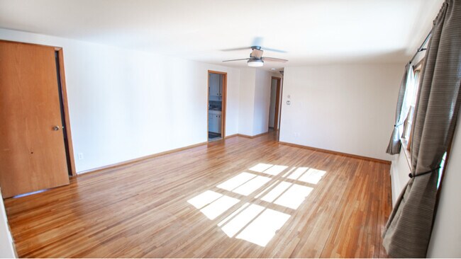 Foto del edificio - 1402 Summit Ave