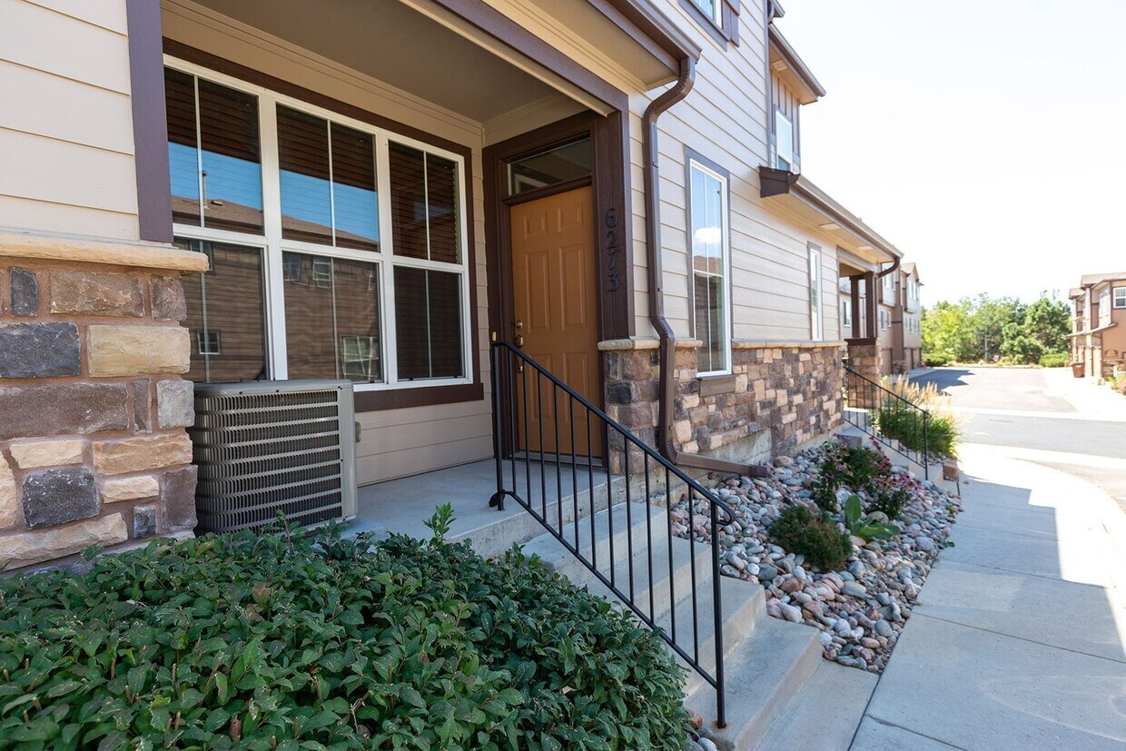 Primary Photo - Townhome in the N/E Area for Rent