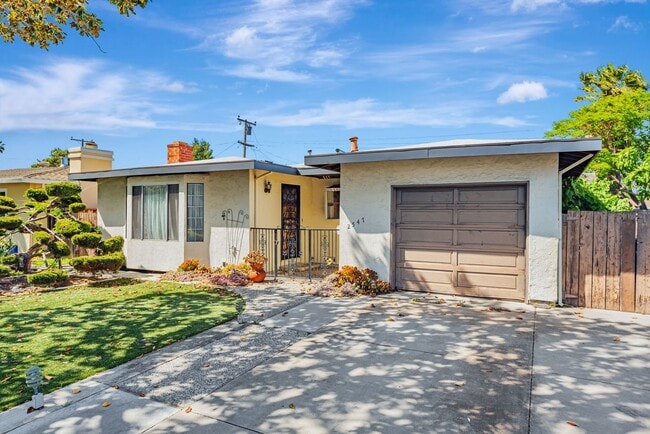 Foto del edificio - Home for Rent in Santa Clara
