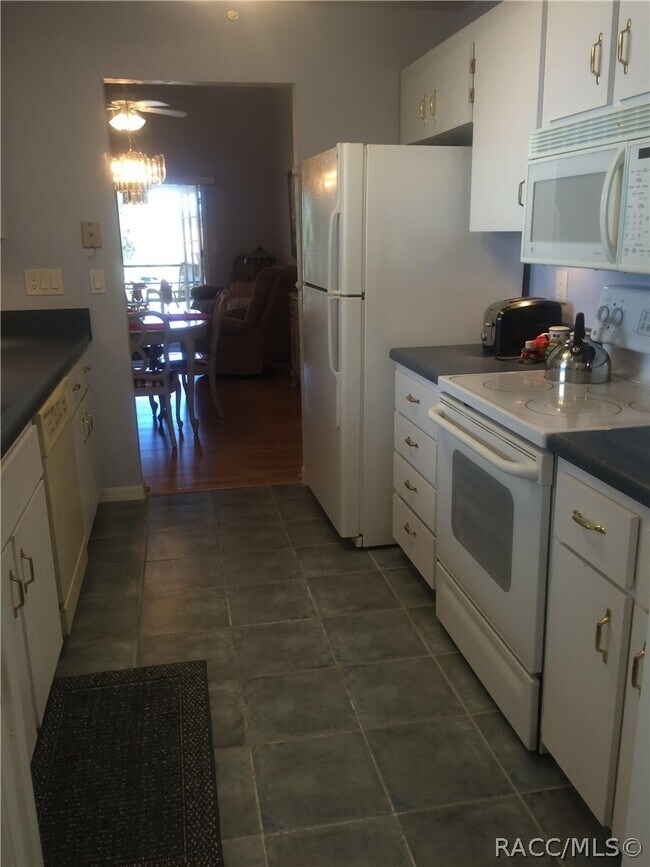 Foto del edificio - 791 E Hartford St