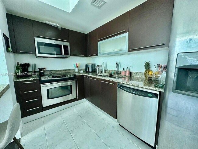 Foto del edificio - 950 Brickell Bay Dr