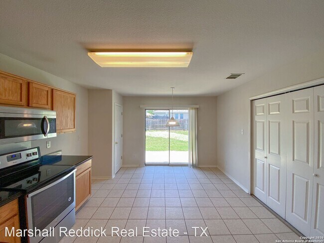 Foto del edificio - 3 br, 2.5 bath House - 9507 Shetland Ct