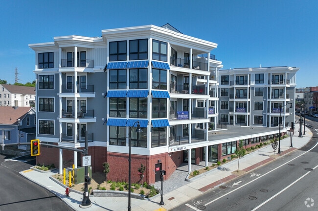Building Photo - Amara