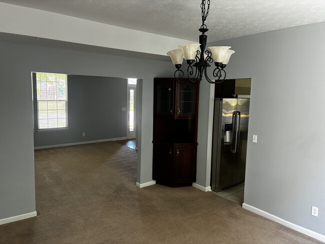 Building Photo - 12647 Gunnison Dr