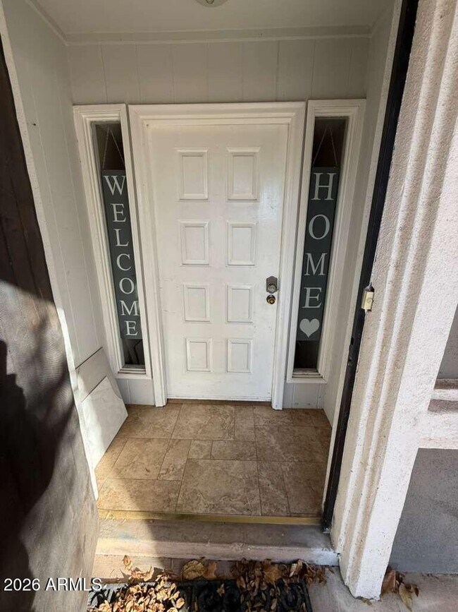 Foto del edificio - 3110 E 13th St