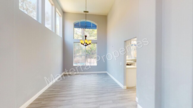Building Photo - Beautiful Home in Anaheim Hills