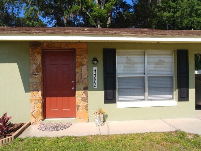 Foto del edificio - 4460 County Road 472