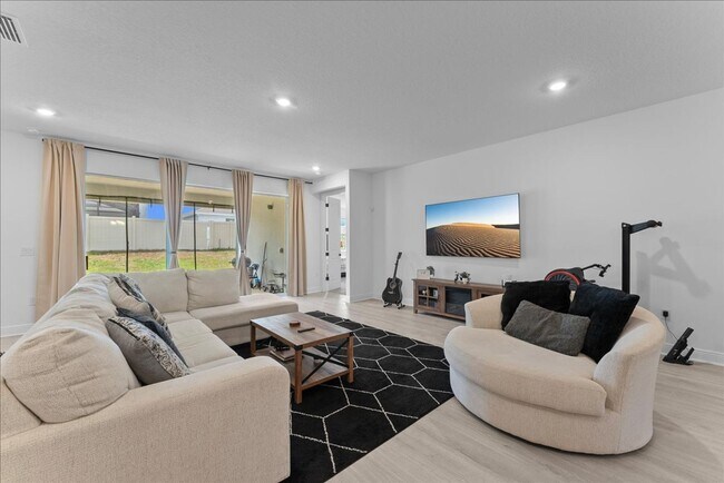 Building Photo - 4853 Cragmere Lp