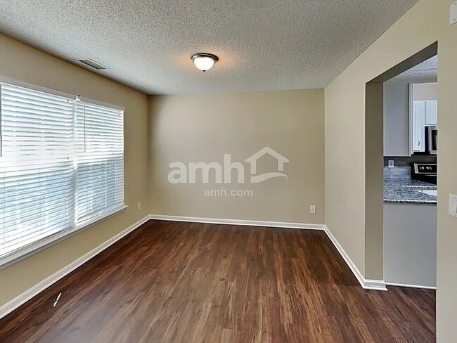 Foto del edificio - 4945 Wheat Dr SW