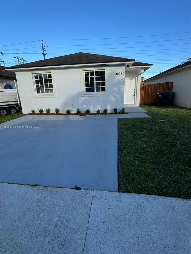 Building Photo - 16165 SW 139th Ave