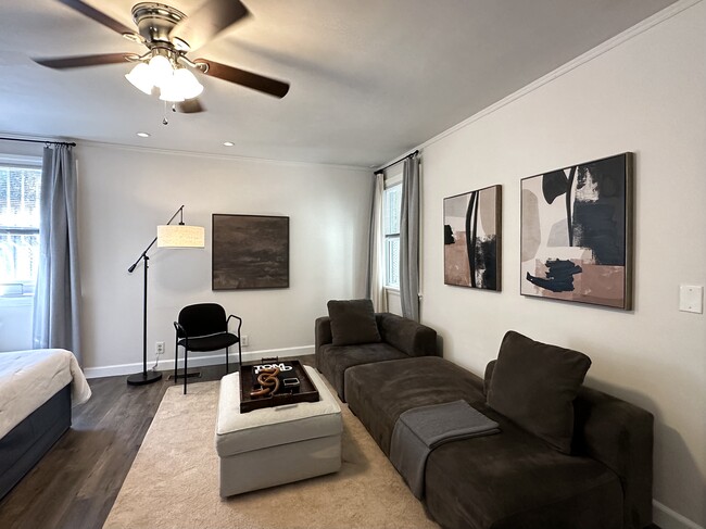 Living Space - Furnished option - 2702 Kenwood Ave