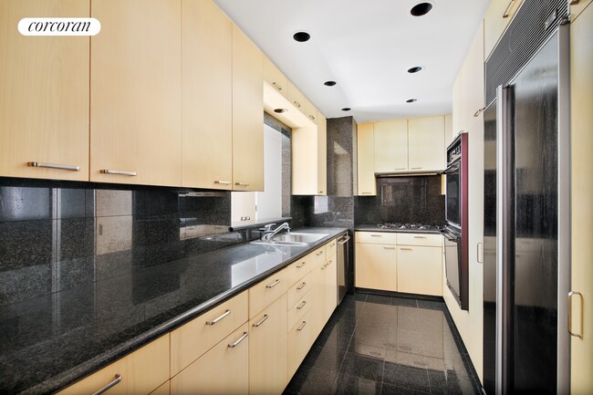 Foto del edificio - 525 E 80th St