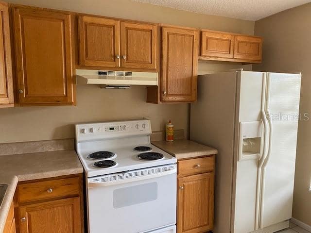 Building Photo - 2949 Wainwright Ct
