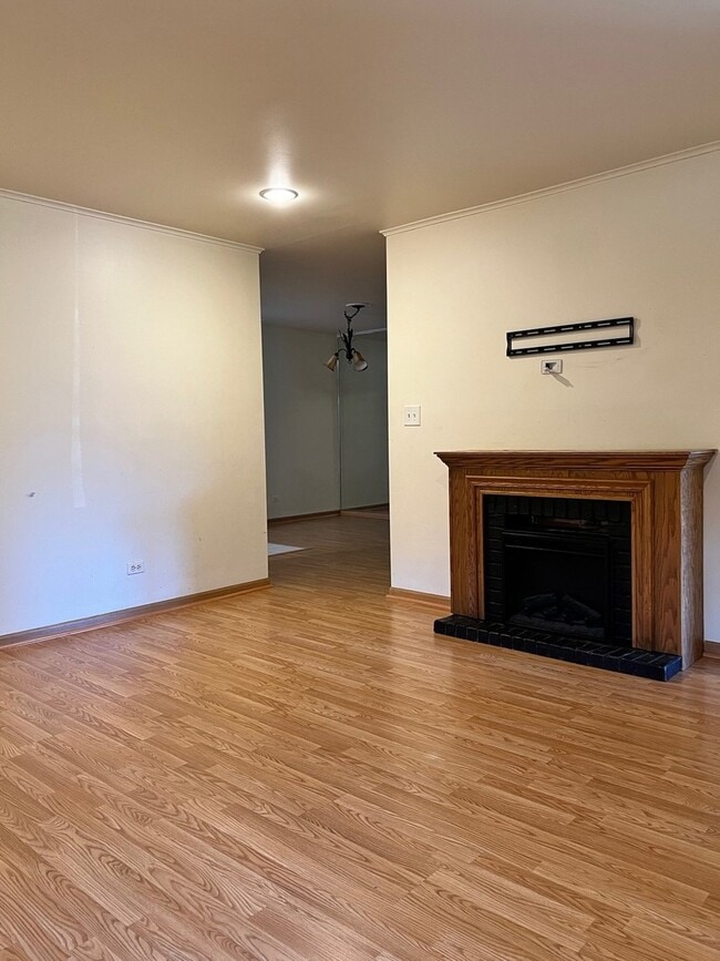 Building Photo - 5140 Shadow Creek Dr