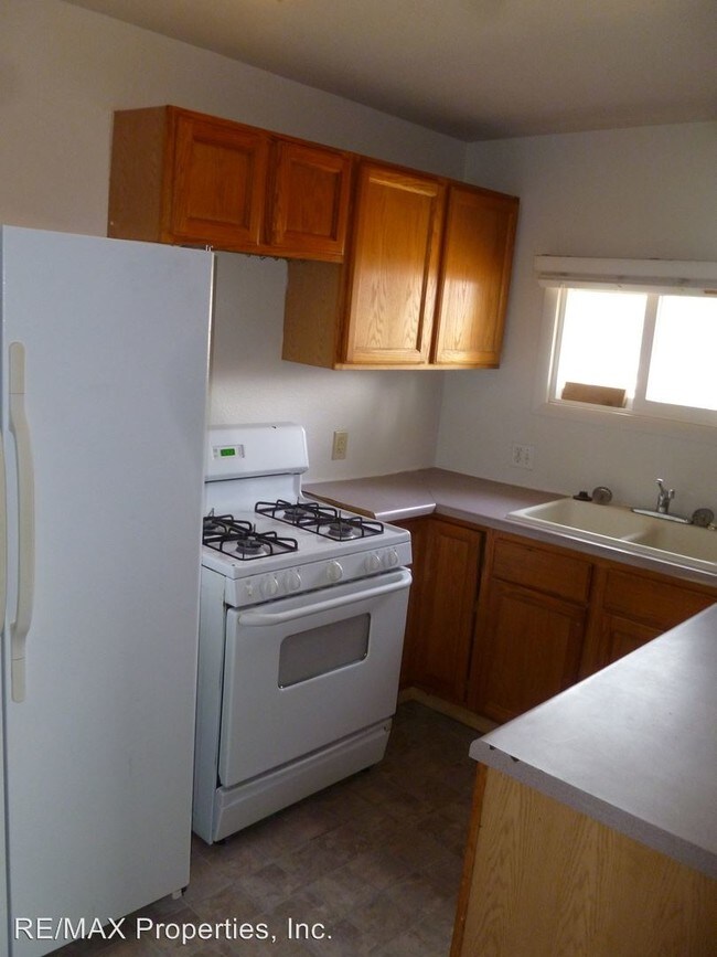 Building Photo - 3 br, 1 bath House - 1519 S Cascade Ave