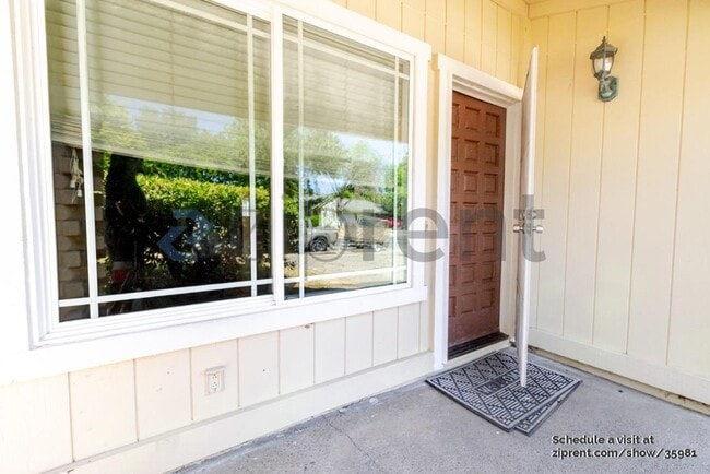 Building Photo - 10978 Hirschfeld Way