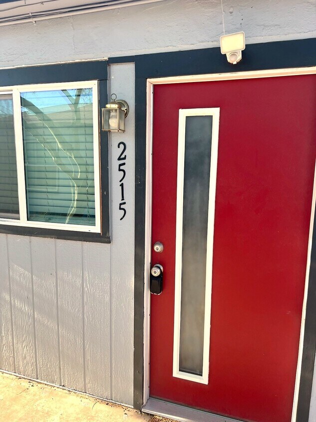 Primary Photo - AMAZING 1 BEDROOM 1 BATHROOM FOR LEASE