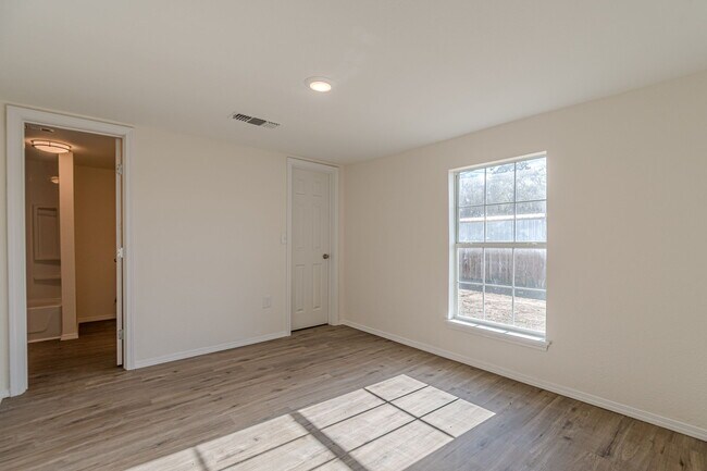 Foto del edificio - 509 Brown Ave