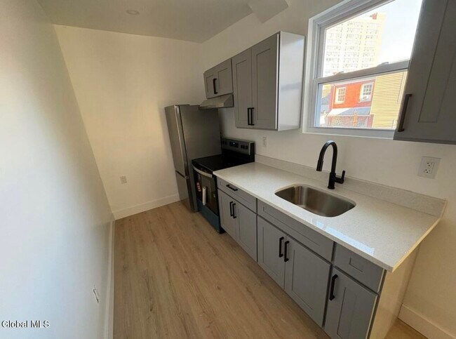 Foto del edificio - 31 Van Zandt St