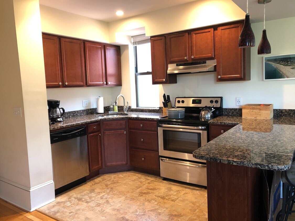 Foto principal - 1100 Beacon St