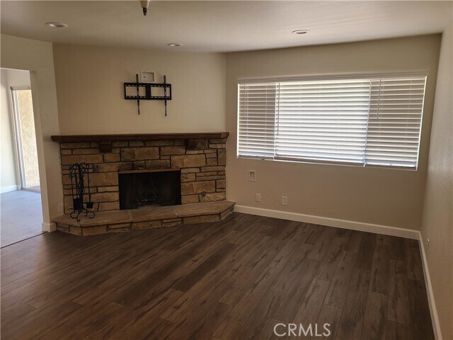 Building Photo - 8465 Kington Way