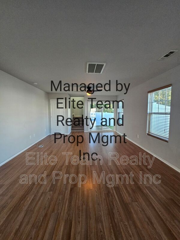 Building Photo - 453 Hunters Dance Road