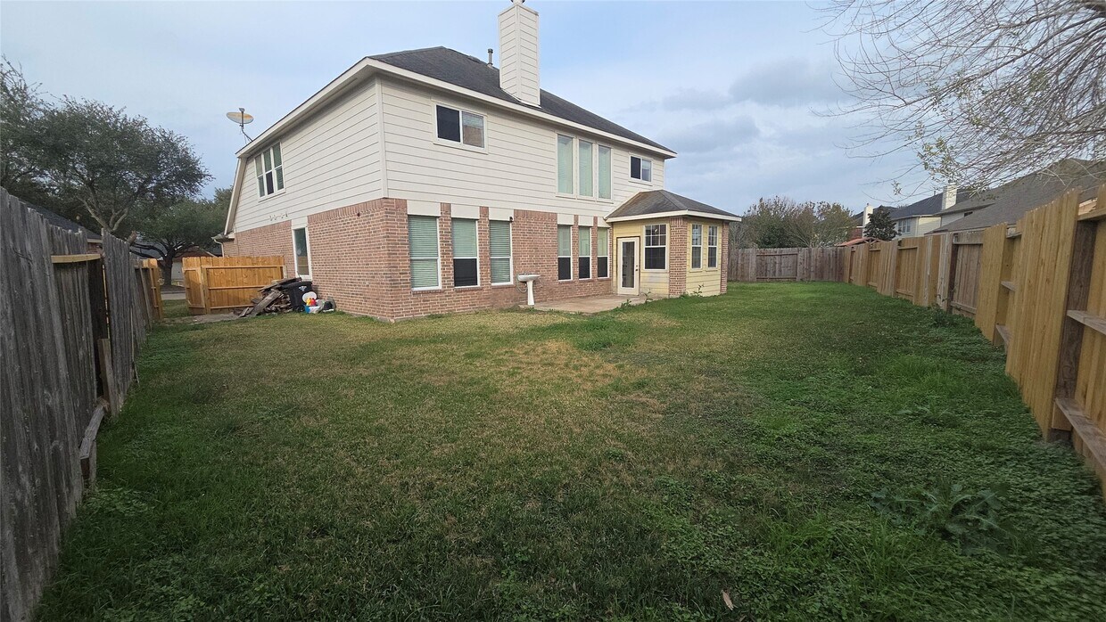 Building Photo - 7519 Chathan Glen Ln