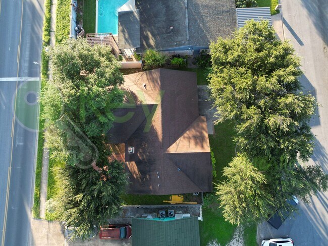 Building Photo - Beautiful 3 bedroom/ 2 bath home in McAllen
