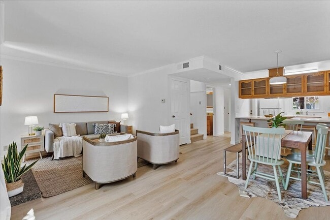 Photo - 1105 Fontana Dr Townhome