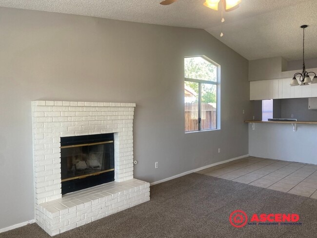 Building Photo - Nice Home Located in the Southwest!