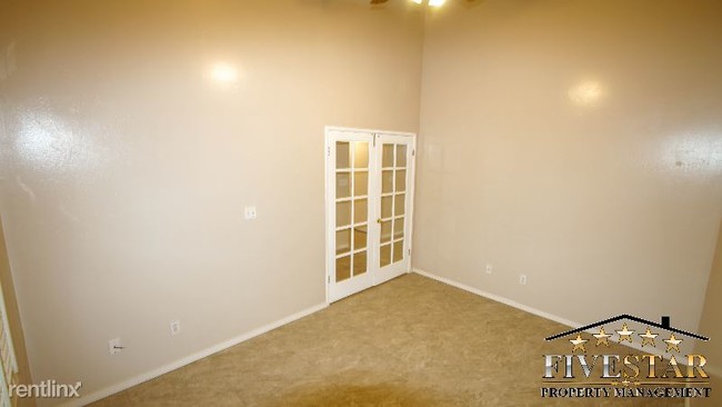 Building Photo - 10103 Huntington Downs Ave