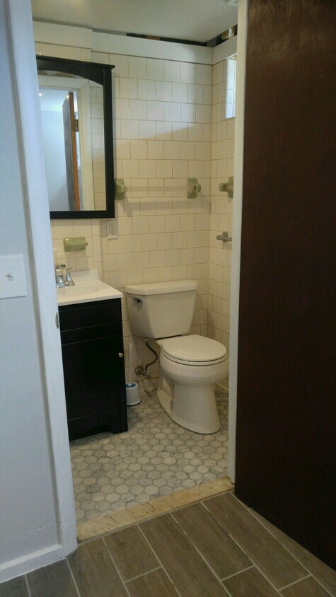 Primary Photo - 629 Tolna St