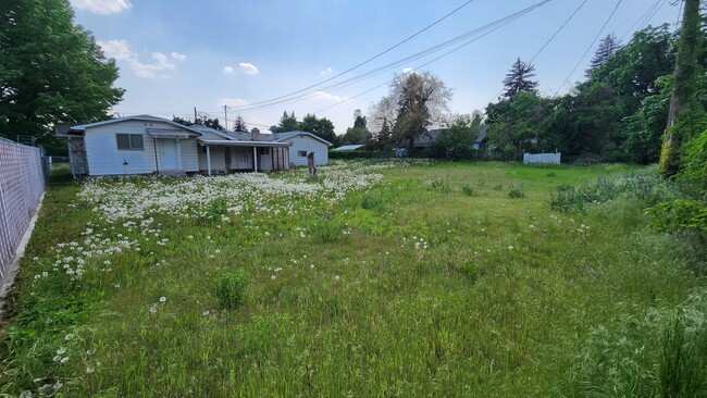 Foto del edificio - Spokane Valley Home in the Heart of Millwo...