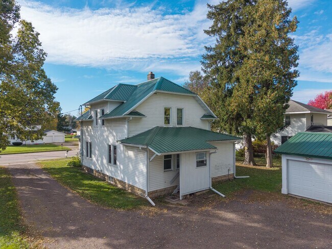 Foto del edificio - 568 W Main St