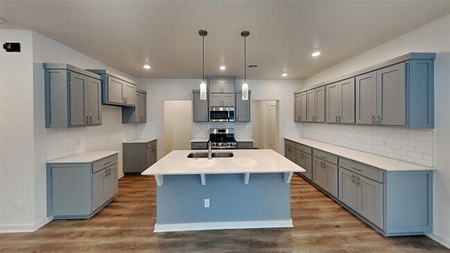 Foto del edificio - 600 NW 182nd St