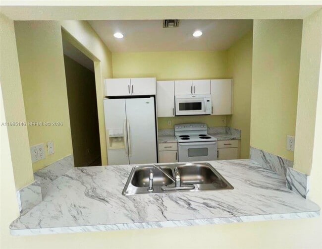 Building Photo - 23712 SW 110th Ave