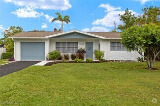 Building Photo - 9808 Almetta Ave