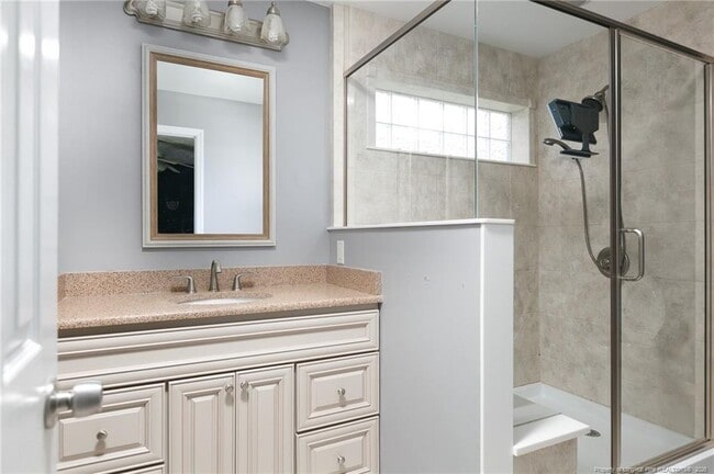 Building Photo - 58 Colonial Hills Dr