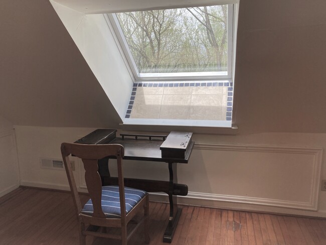 Skylight in the loft living room - 967 Breckinridge Mill Rd