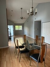 Building Photo - 1272 Ranchview Ct