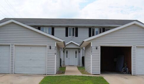Foto principal - 2017-2023 Green Valley Dr