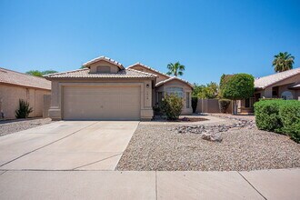 Building Photo - 1416 S Quail Ln
