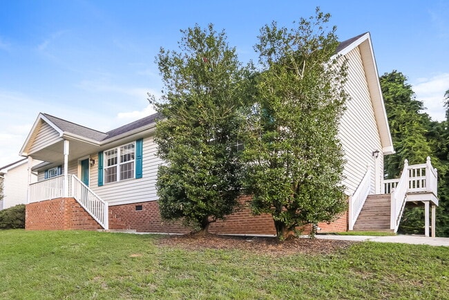 Building Photo - 5225 Milhaven Ln