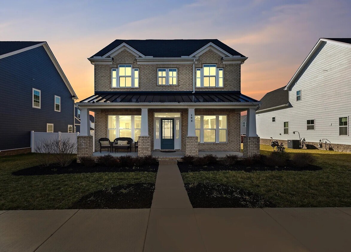 Primary Photo - 194 Ashington Cir