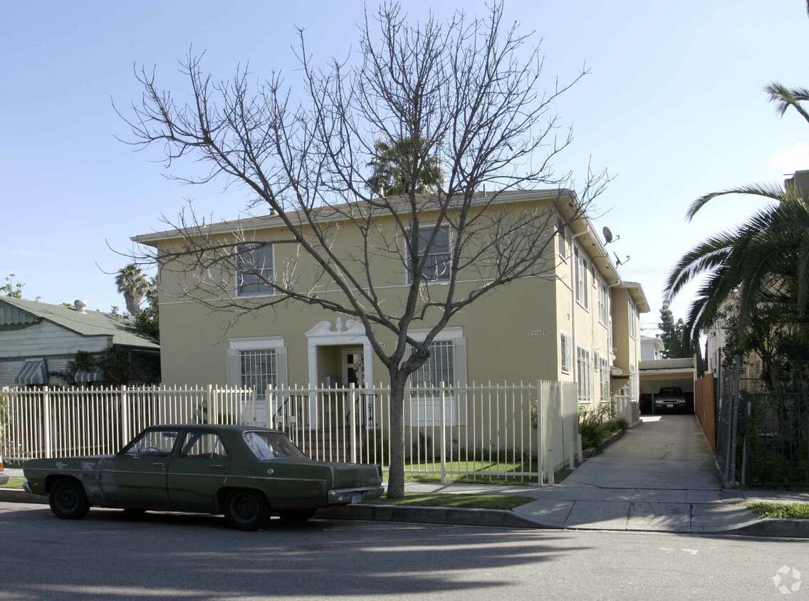 Primary Photo - 1146 Tamarind Ave